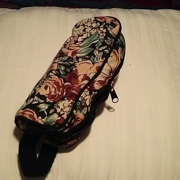 Cloth Flower Cosmetic Bag - Picture 2 of 4